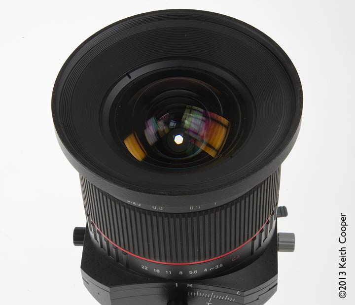 lens aperture showing 6 blade aperture
