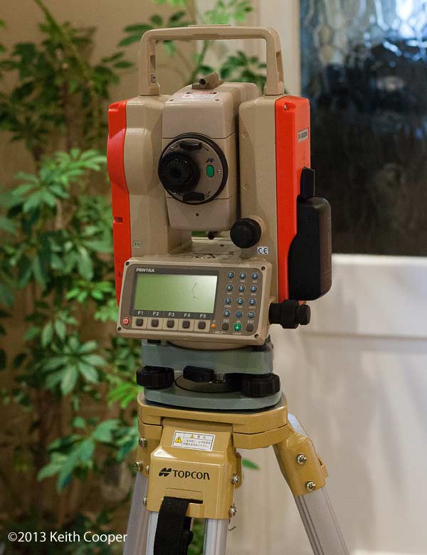 Pentax R-322N mounted on Topcon tripod