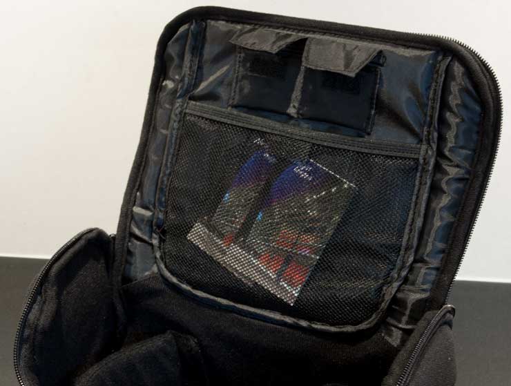 internal storage pockets for camera bag