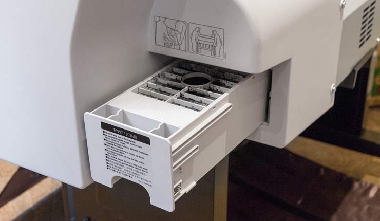 Maintenance cartridge access