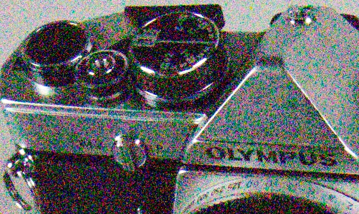 full image noise at 25600