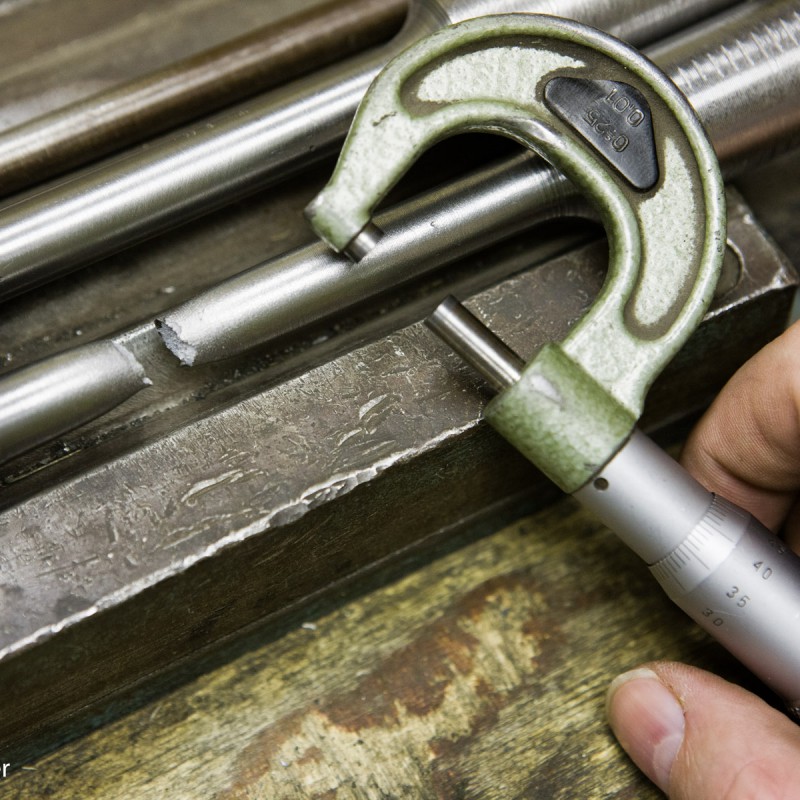 Testing metal failure
