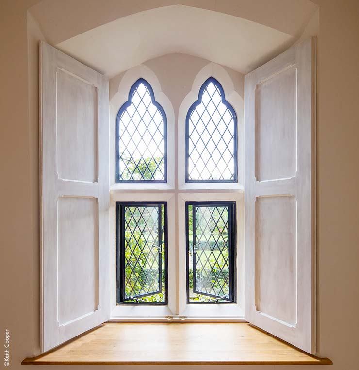 metal replacement window