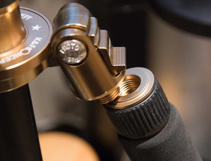 monopod attachment
