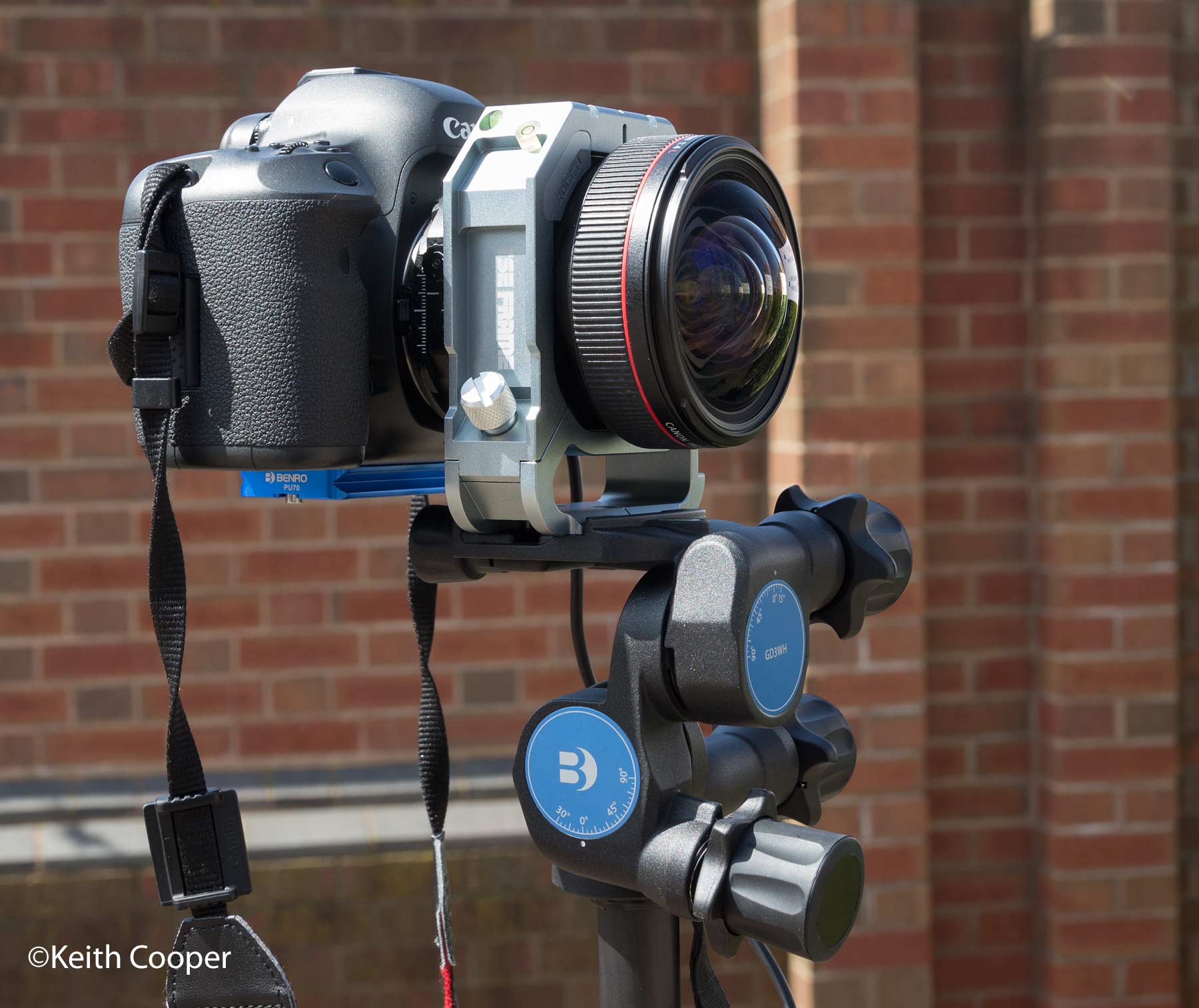 ts-e17 on GD3WH geared Benro head