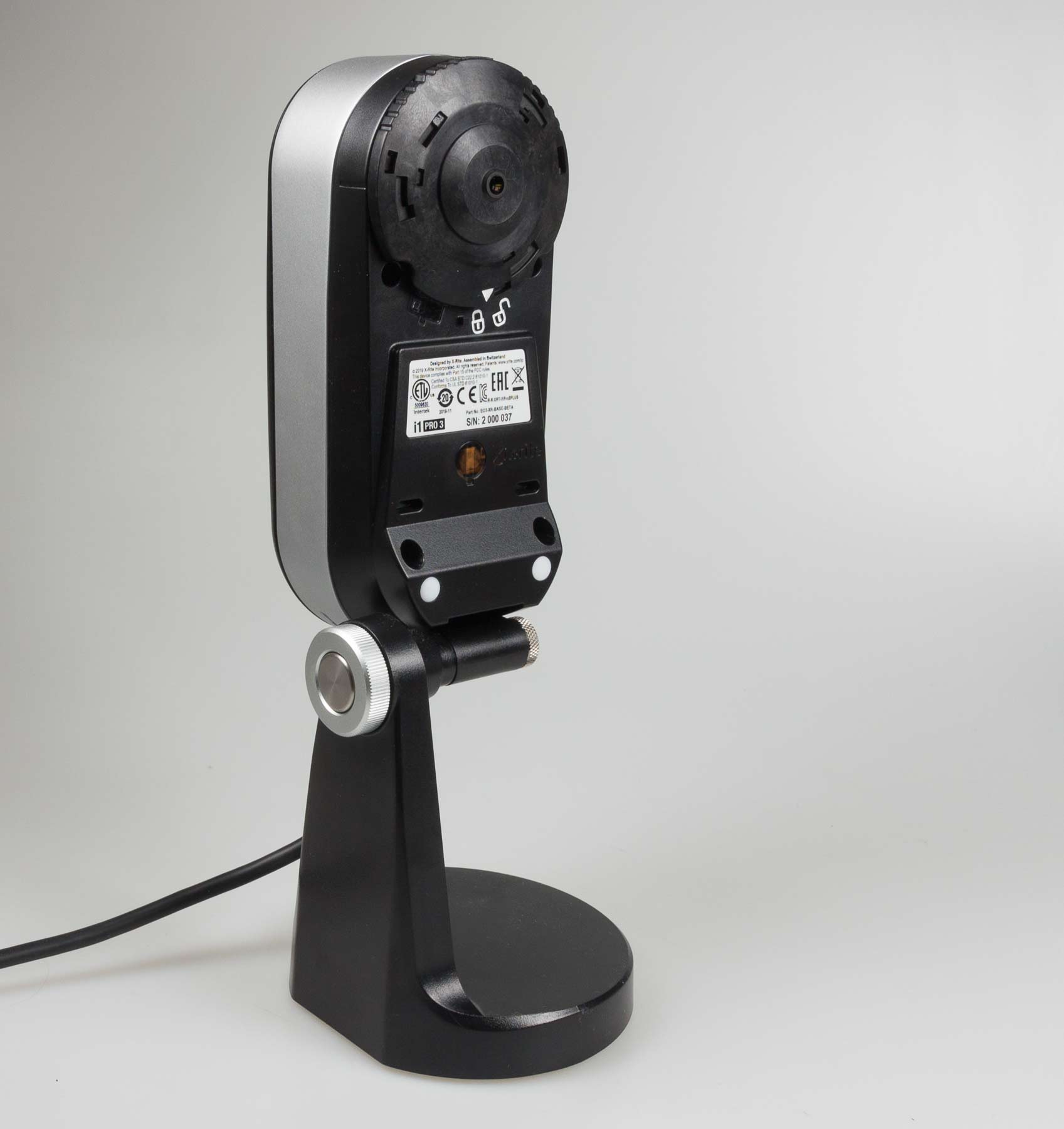 i1pro3-on-stand