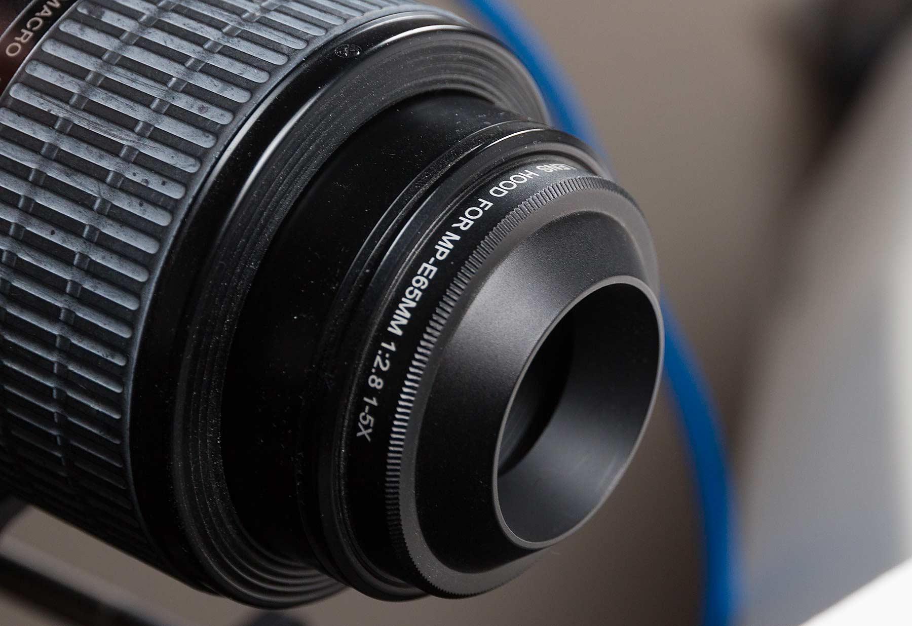 lens-hood