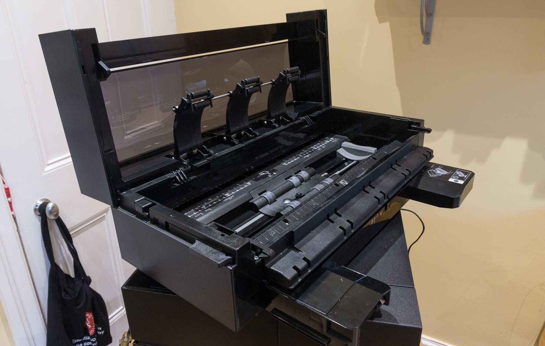 inside-roll-unit
